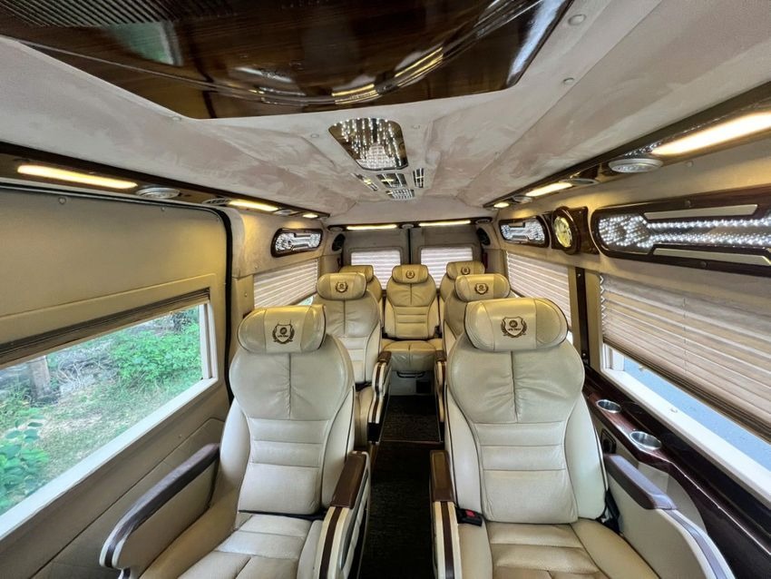 Mai Châu Smile Limousine