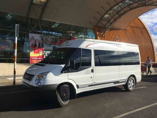 Minh Trí Limousine