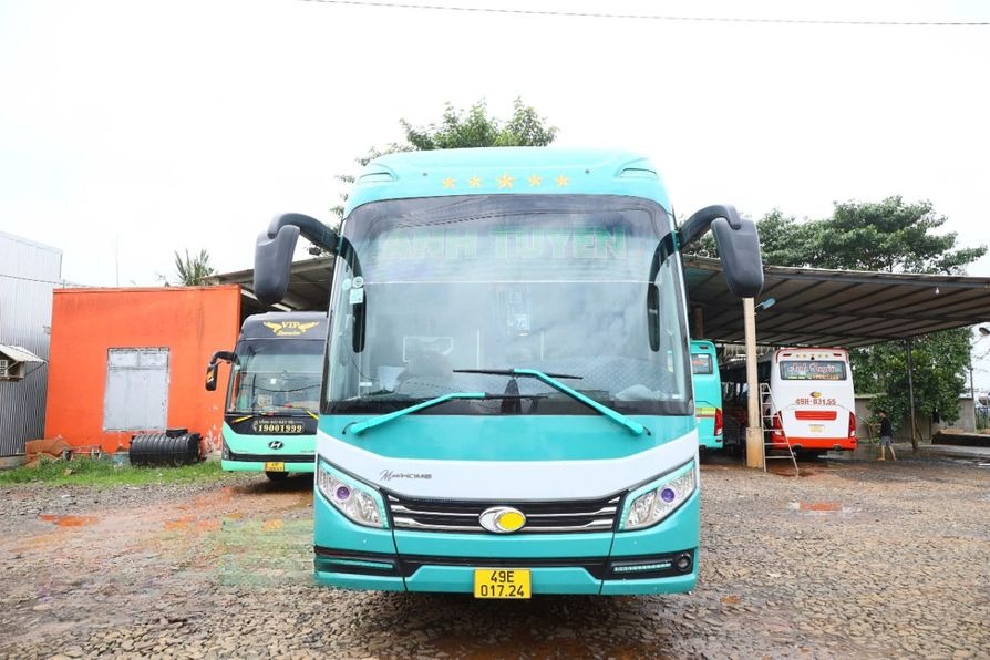 Xe Anh Tuyên Mặt trước xe Limousine 24 phòng