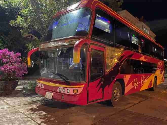 Xe Sơn Huế Bên hông xe Giường nằm 40 chỗ