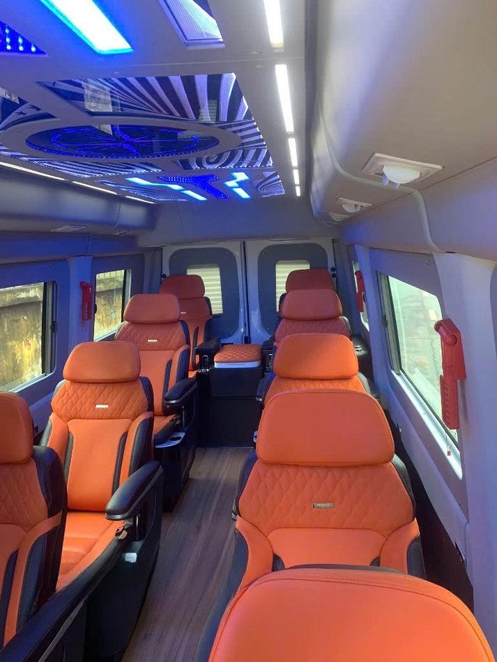Xe Eco Sapa Limousine Nội thất Limousine 10 chỗ