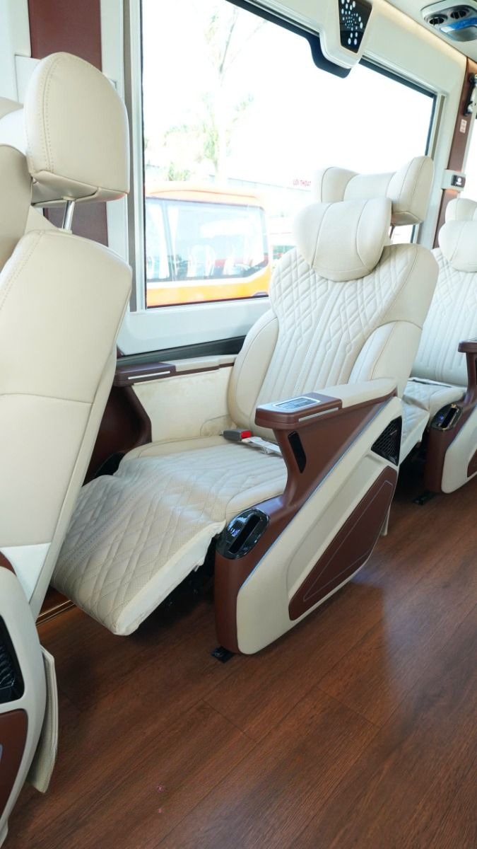 Xe Huỳnh Gia undefined