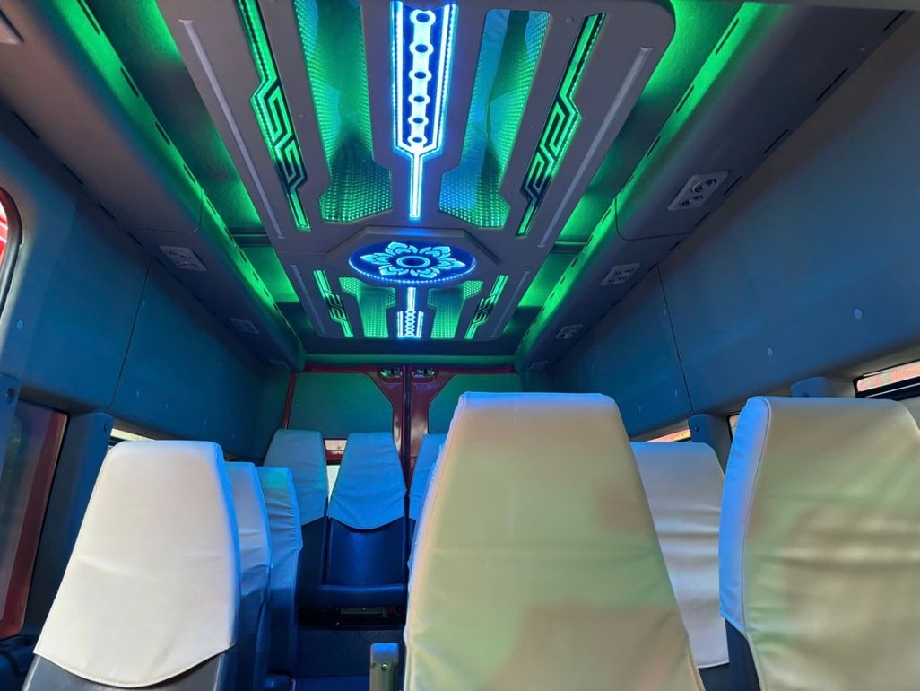 Xe Thăng Long Transport Tiện ích Nội thất Ghế ngồi 16 chỗ