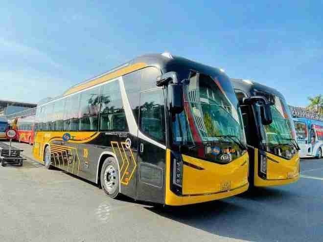 Xe Đức Dương Bus Mặt trước xe Bên hông xe Giường nằm 34 chỗ