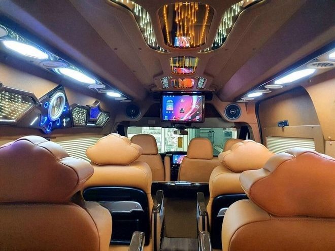 Xe Văn Minh Limousine undefined