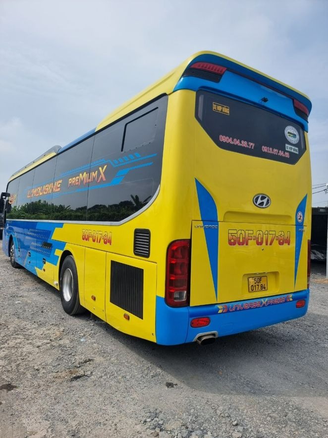 Xe Thiên Lộc Bên hông xe Mặt sau xe Giường nằm 43 chỗ