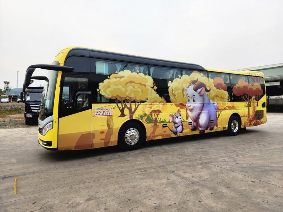 Xe An Phú Travel (Đà Lạt) Mặt trước xe Bên hông xe Limoưsine 36 giường nằm