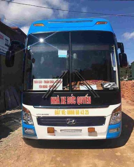 Xe Đức Quyến Mặt trước xe Giường nằm 40 chỗ