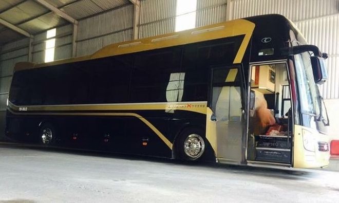 Xe Mận Vũ Bên hông xe Giường nằm 46 chỗ