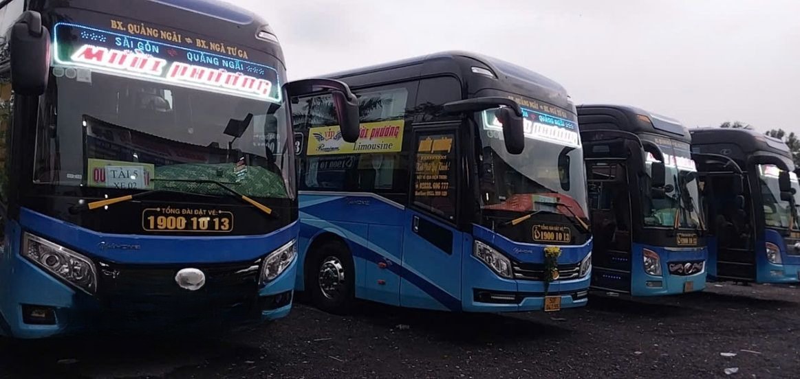 Xe Mười Phương Express Mặt trước xe Bên hông xe Giường nằm 46 chỗ (Xe hợp đồng)