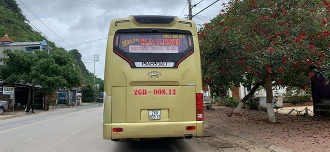 Xe Ka Linh Mặt sau xe Giường nằm 40 chỗ