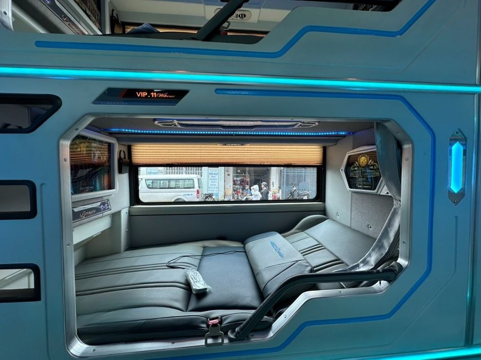 Xe Thuận Ý Tiện ích Nội thất Giường nằm Limousine 24 Phòng