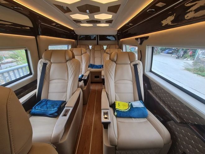 Xe Việt Ngân Luxury Limousine Nội thất Limousine 9 chỗ