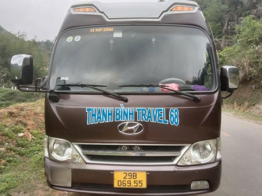 Xe Thanh Bình Travel 68 Mặt trước xe Ghế ngồi 20 chỗ