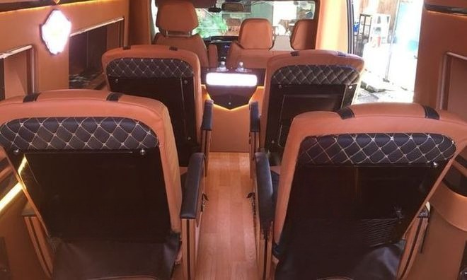 Xe Hương Giang Limousine Ghế ngồi Nội thất Limousine 9 chỗ VIP