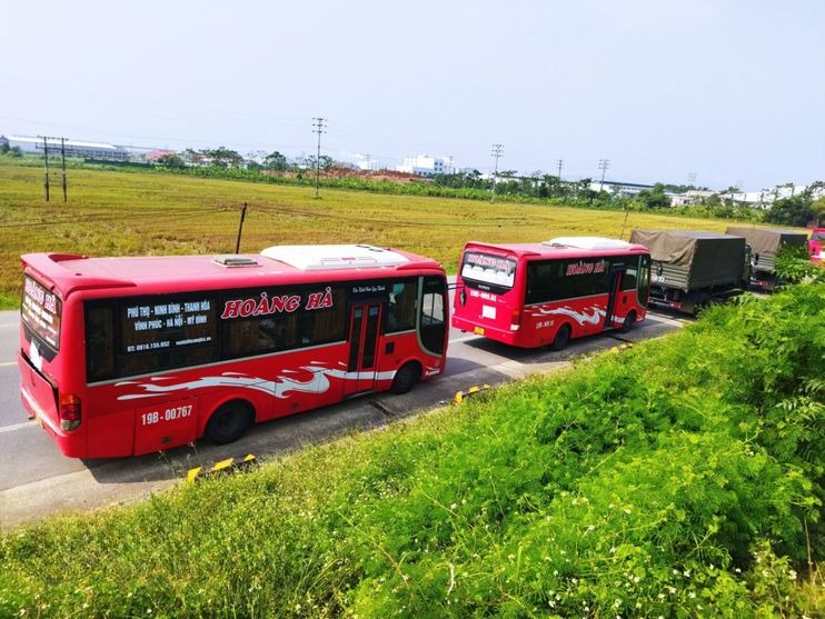 Xe Hoàng Hà (Phú Thọ) Bên hông xe Ghế ngồi 29 chỗ