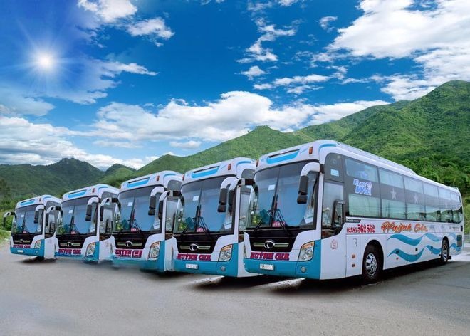 Xe Huỳnh Gia Mặt trước xe Bên hông xe 