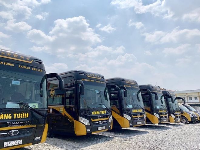 Xe Hoàng Thủy Mặt trước xe Giường nằm 37 chỗ