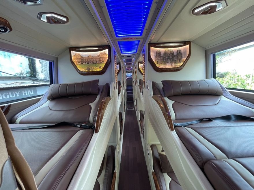 Xe Kumho Samco Giường nằm Nội thất Tiện ích Limousine giường phòng 24 chỗ