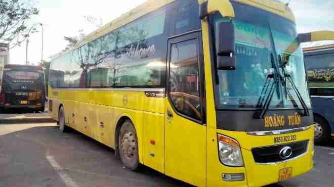 Xe Hoàng Tuấn Bên hông xe Giường nằm 44 chỗ