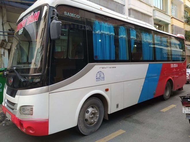 Xe Minh Tâm Bên hông xe Ghế ngồi 29 chỗ (Có ghế 3)
