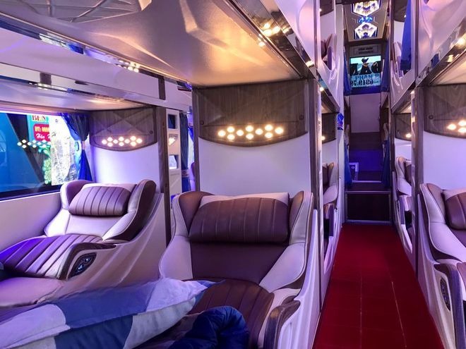 Xe Lovabus Giường nằm Nội thất Limousine giường nằm 34 chỗ
