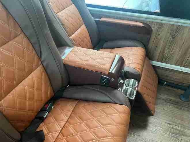 Xe Nam Việt (Tây Ninh) Tiện ích Nội thất Limousine ghế ngồi 28 chỗ