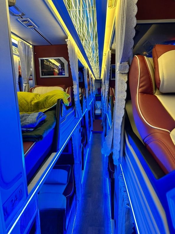 Xe Diên Hồng (Đà Nẵng) Nội thất Limousine 34 phòng