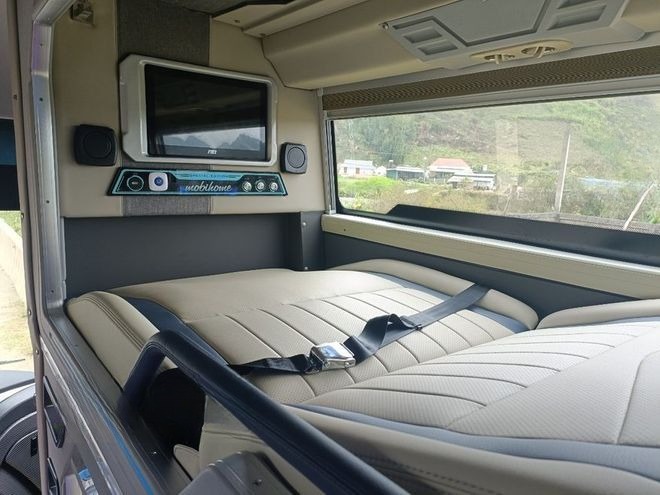 Xe Xuân Tráng Limousine Giường nằm Limousine 24 phòng