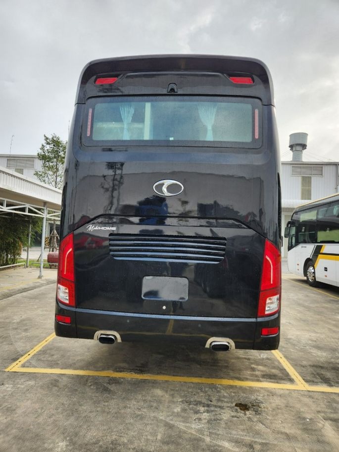 Xe Hùng Cúc Mặt sau xe Limousine 22 phòng