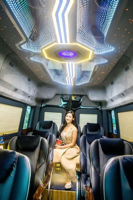 Xe Lovabus Ghế ngồi Nội thất Limousine Ghế Massage 11 chỗ
