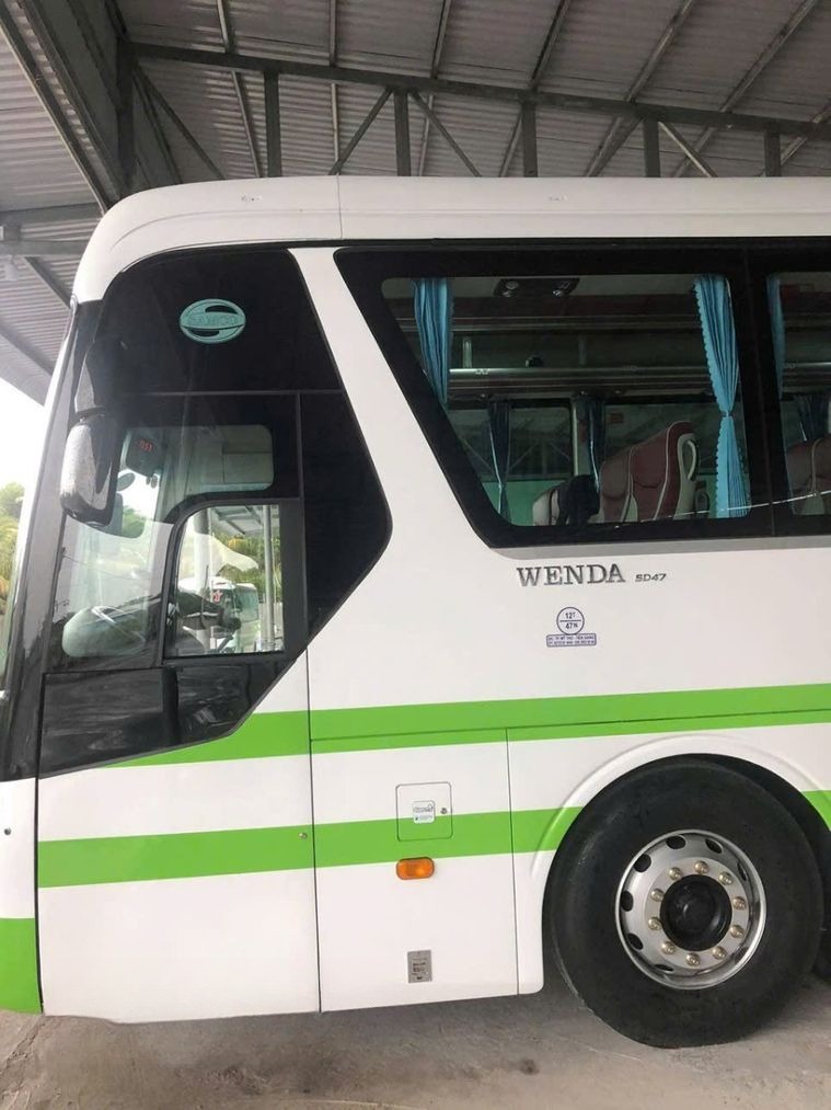 Xe Duy Quý Mặt trước xe Ghế ngồi Ghế ngồi 47 chỗ