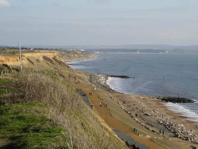 Dog friendly cottages in Barton on Sea