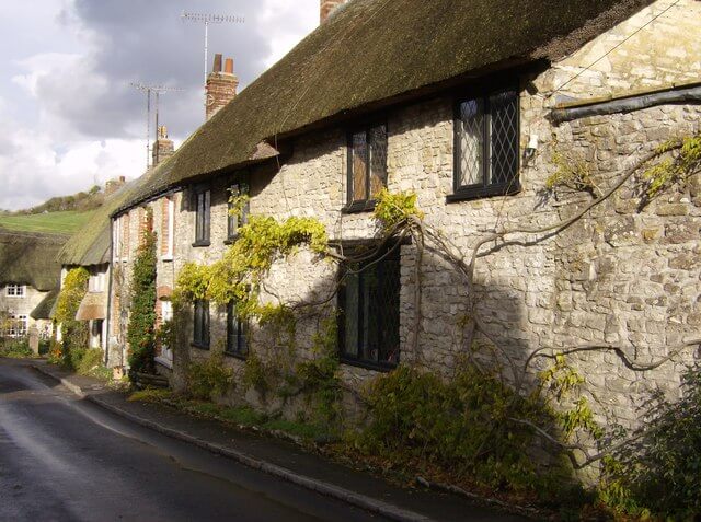 Dog friendly cottages in Osmington