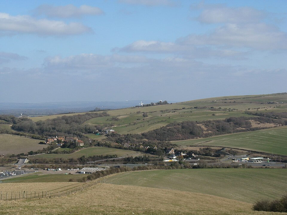 Last minute cottages in Pyecombe