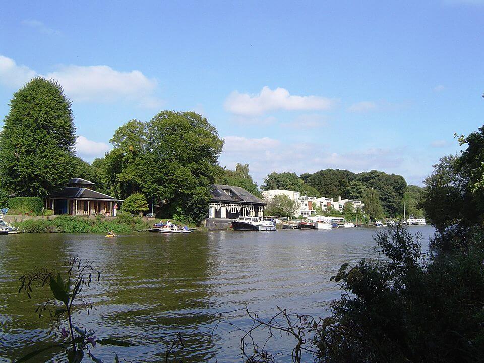 Cheap hotels in Eel Pie Island