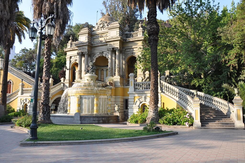 Alojamientos en Cerro Santa Lucía