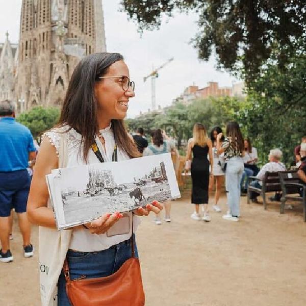 Barcelona: Visita guiada a la Sagrada Familia Max 6 Personas en Barcelona