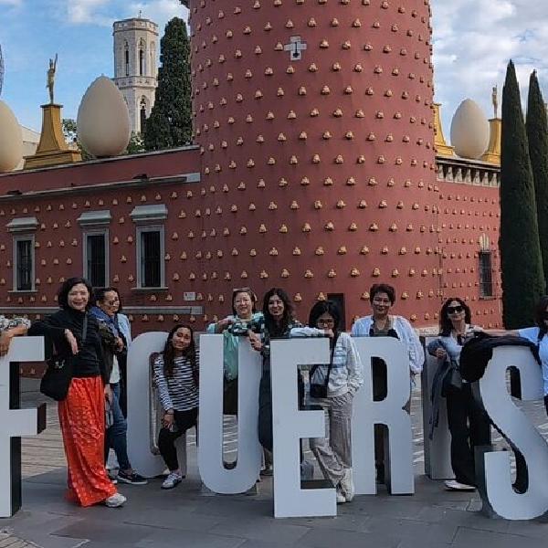 Excursión de un día al Museo Dali y la Costa Brava desde Barcelona