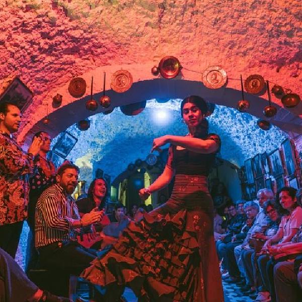 Espectáculo flamenco en Cueva Los Amayas, en el Sacromonte en Granada