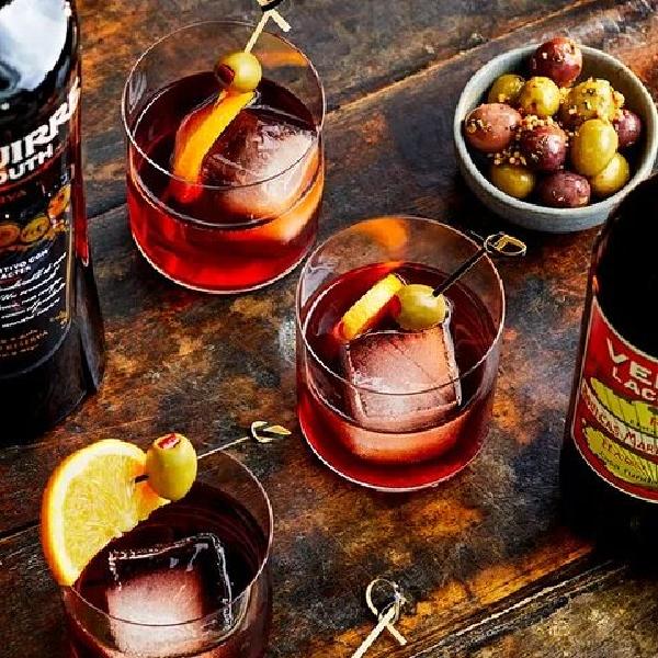 Barcelona : Leyendas Góticas, Bebidas & Cata de caramelos en Barcelona