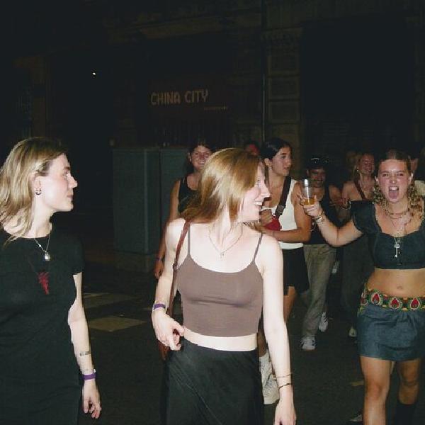 Barcelona Social Pass - 3 Eventos + Club Nocturno VIP Entrada : Nocturna en Barcelona