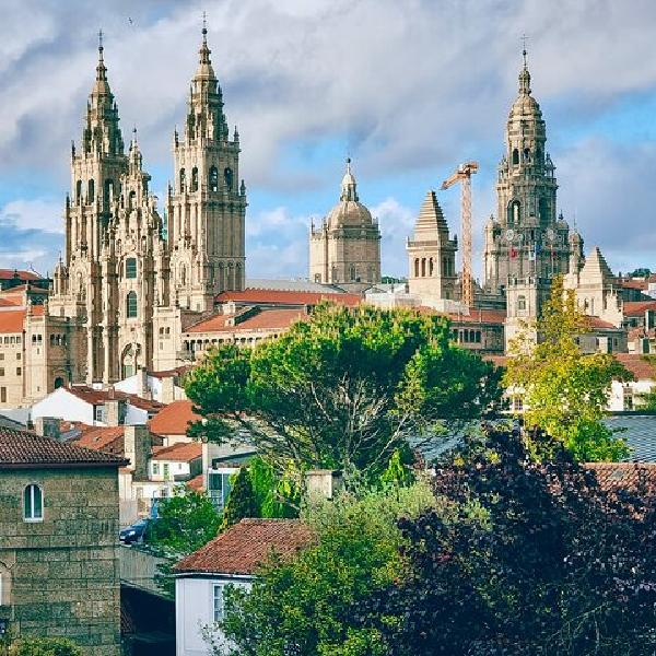 Tour a Pie Histórico por Santiago de Compostela en Grupo Reducido