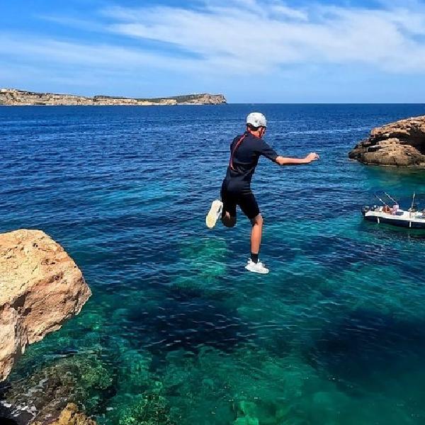 Aventura de Coasteering en Ibiza con Guía en Ibiza