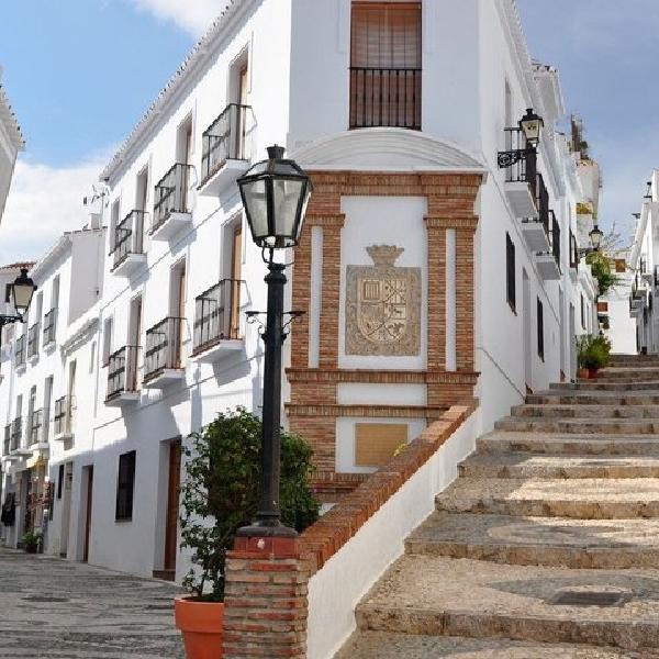 Nerja & Frigiliana Tour from Málaga en Marbella