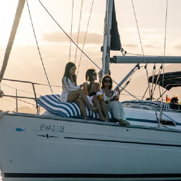 Crucero Privado en Marbella con Bebidas y Paddle Board en Marbella