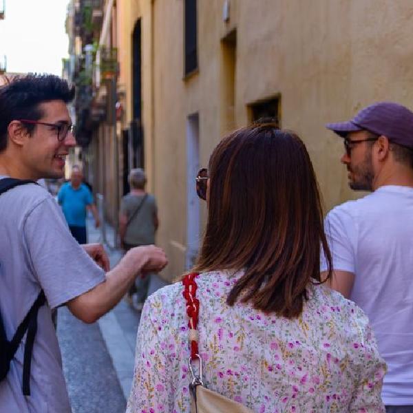 Barcelona: Walking Tour de la Gracia local con vermut incluido en Barcelona