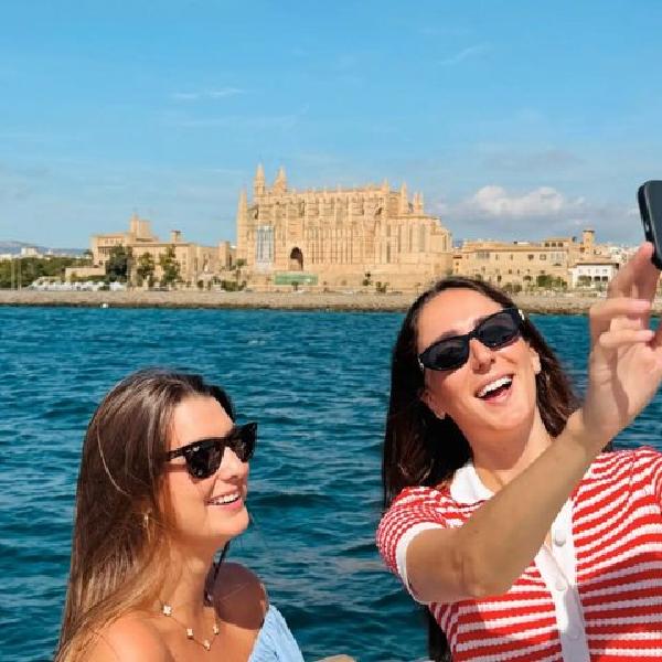 Crucero por la ciudad de Palma con vistas emblemáticas en Mallorca