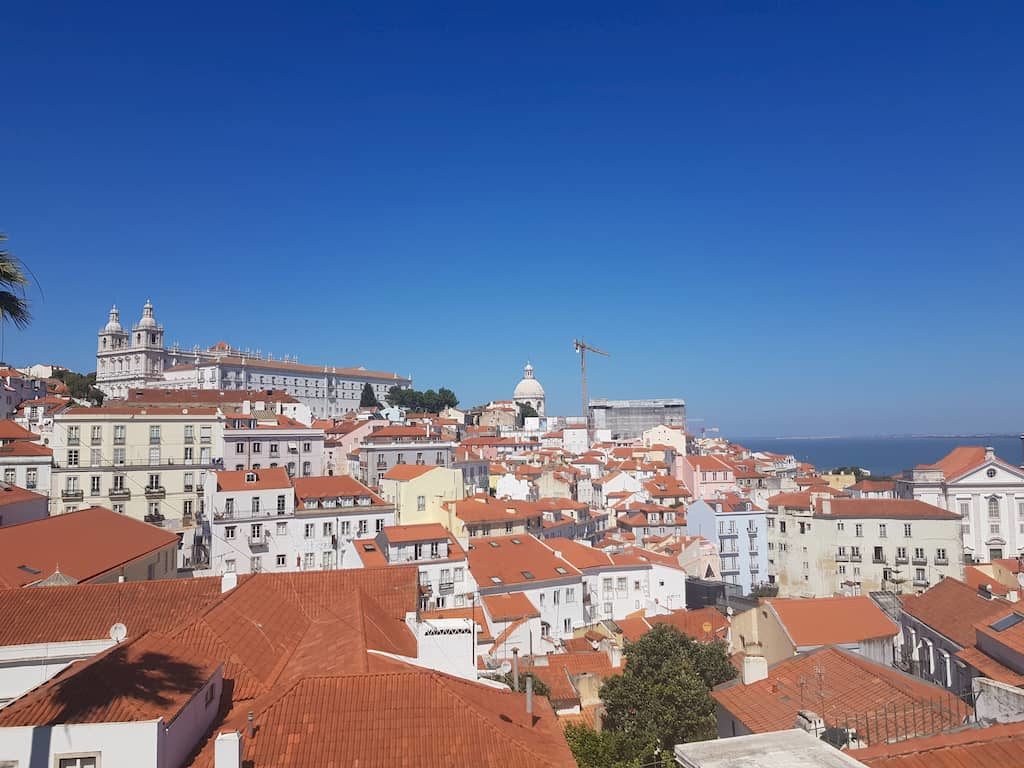 Miradouro Santa Luzia di Lisbona