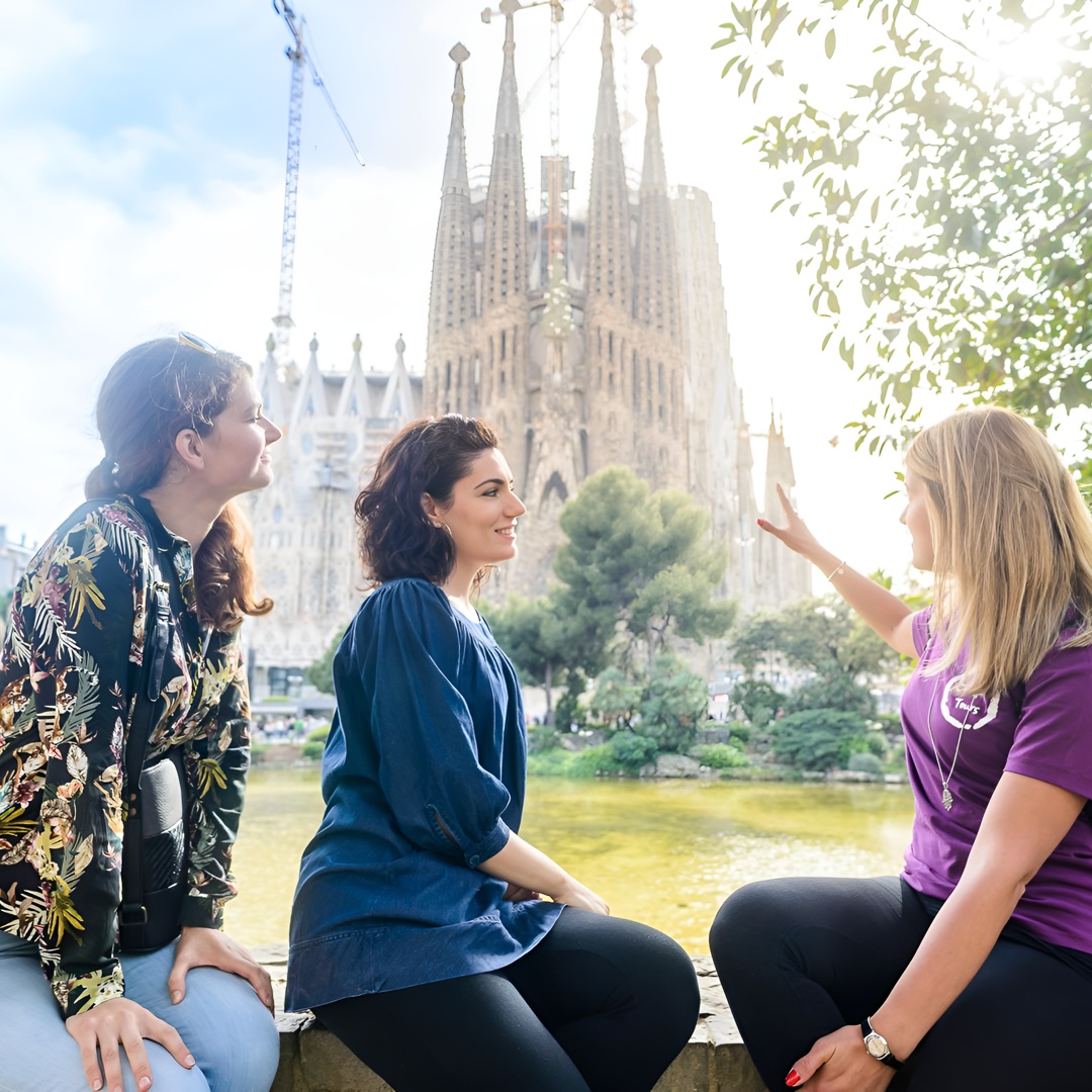 Tour Barcelona Gaudí y Sagrada Familia